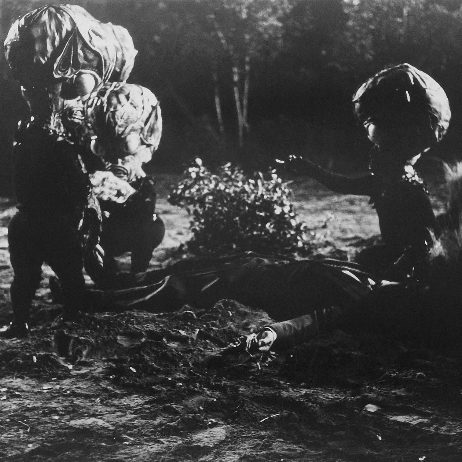 Invasion Of The Saucer Men film fragment